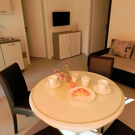 15214e Appartamento Baška Voda